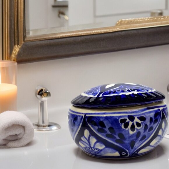 Vintage Cobalt Blue & White Porcelain Small Jewelry Trinket Box with Cover - Picture 2 of 11